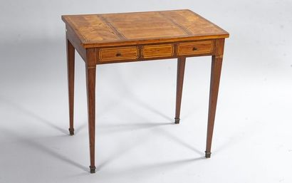 Table à écrire en acajou, bois de rose et...