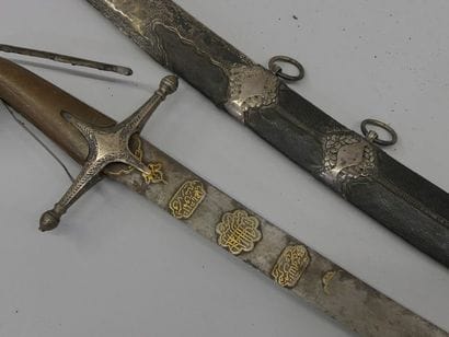 Kilij-type oriental saber. Strongly curved...