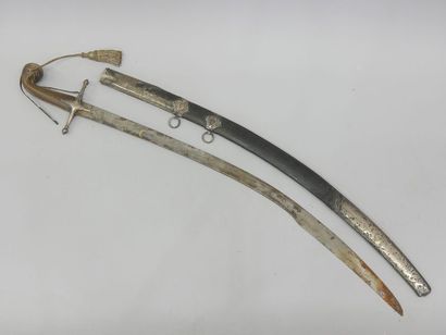 Kilij-type oriental saber. Strongly curved...
