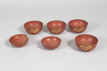 JAPON - Epoque MEIJI (1868 - 1912)
Deux bols...
