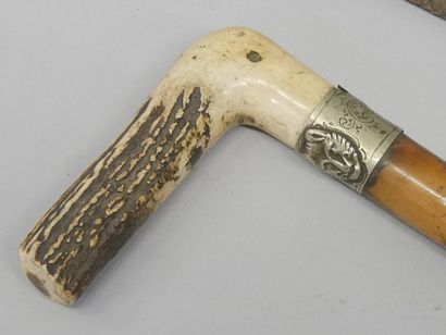 Set of a hunting whip, deer antler handle...
