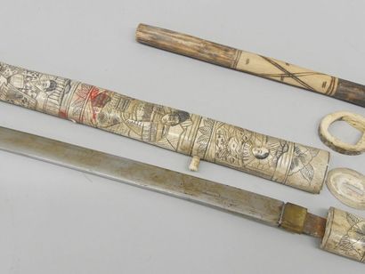 Lot including: a Japanese Tanto dagger, bone...
