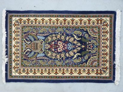 Wool carpet decorated with flowers in a vase,
120...
