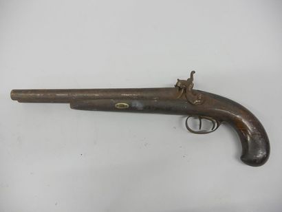 Percussion hunting pistol. Two rifled tabletop...