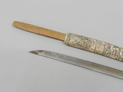 Lot including: a Japanese Tanto dagger, bone...