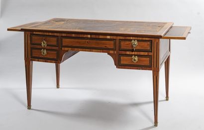 Bureau plat à caissons en placage de bois...