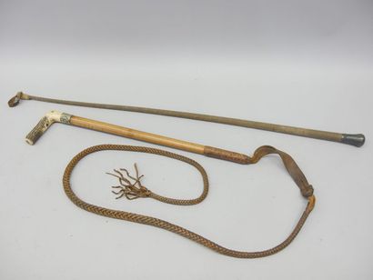 Set of a hunting whip, deer antler handle...