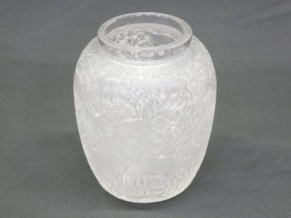 MAISON LALIQUE AFTER A MODEL BY RENÉ LALIQUE...