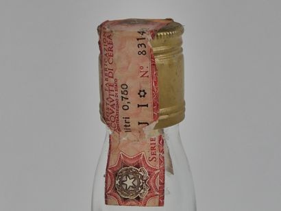 1 B ISLAY SINGLE MALT SCOTCH WHISKY 1972...