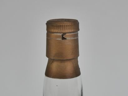 1 B ISLAY PURE MALT SCOTCH WHISKY (Etui légèrement...