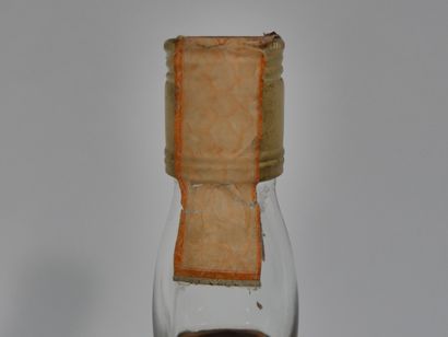 1 B ISLAY SINGLE MALT SCOTCH WHISKY 1972...
