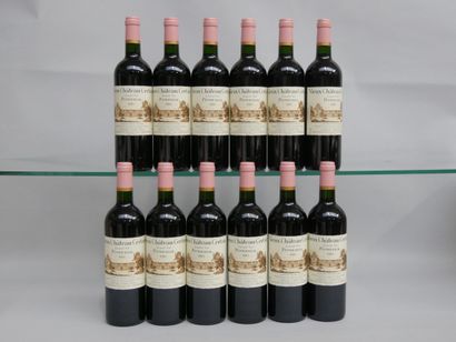 12 B VIEUX CHATEAU CERTAN (Caisse Bois d'origine)...