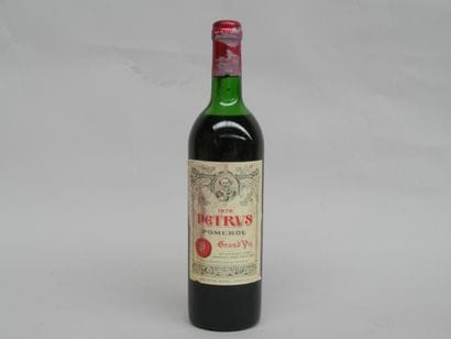 1 B PETRUS 1976 Pomerol (M.E+; e.t.h à e.l.a;...