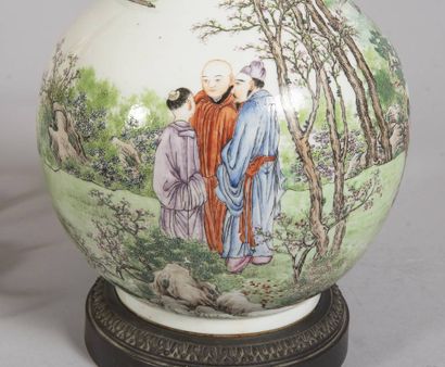 China circa 1900 - Vase in the form of a...