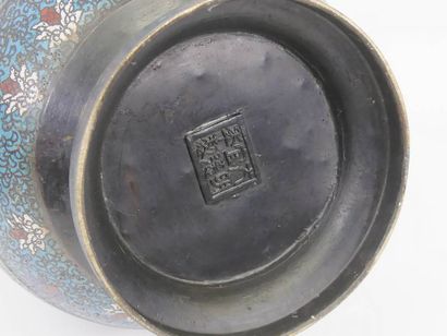 CHINA early 20th century Bronze vase with...