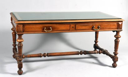 Table bureau en noyer ouvrant à 2 tiroirs...
