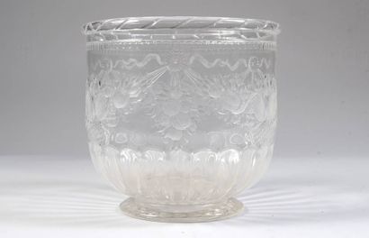 Cut crystal cache-pot or circular vase engraved...