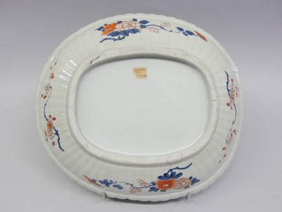 Oblong ribbed dish in Imari porcelain with...