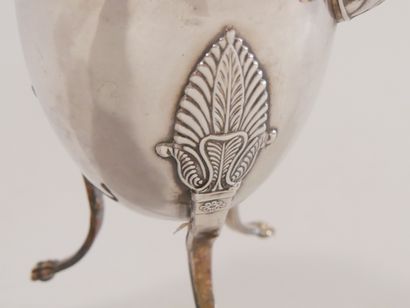 Verseuse in silver-plated metal decorated...