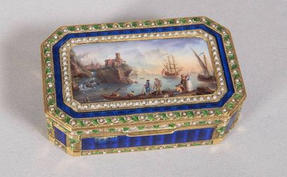18 K gold snuffbox, rectangular shape with...