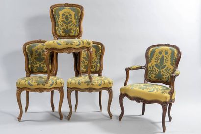 Suite de 3 chaises et un fauteuil en bois...