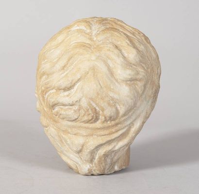 Époque moderne, Tête féminine, marbre, H....