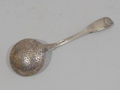PARIS 1761 - 1762 Silver sugar spoon, filet...