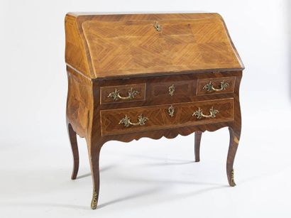 Bureau de pente formant commode en bois de...