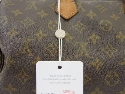 Louis VUITTON Sac modèle SPEEDY Numéro V...