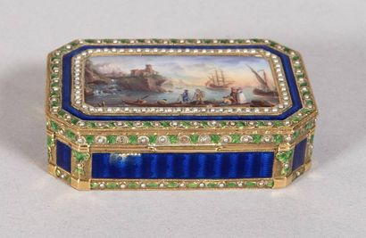 18 K gold snuffbox, rectangular shape with...