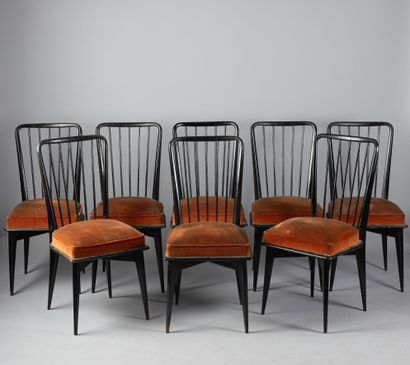 TRAVAIL DES ANNEES 1960
Suite de 8 chaises...