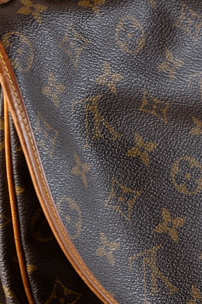 VUITTON
Sac façon Cartable modèle Saumur...