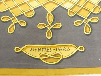HERMES
Carré de soie,
85 x 85 cm
(sans b...