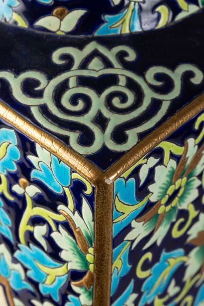 EMAUX D’ART DE LONGWY
« Geais bleus huppés...