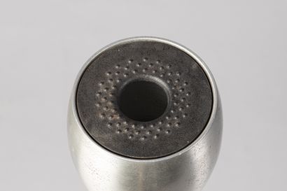 PEARL ING TOKYO
Cendrier sur pied en inox...