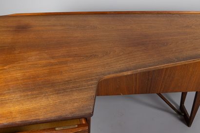 PETER LOVIG NIELSEN (1915-1989) DESIGNER...