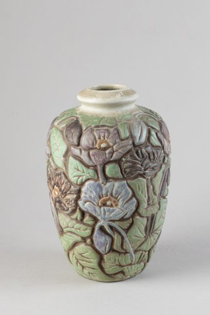 AUGUSTE GOOR à Mougins
Vase en gré peint...