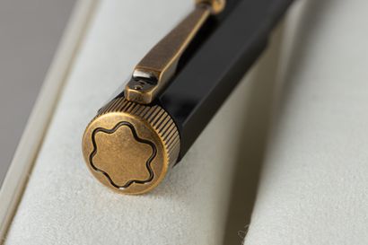 MONT BLANC COLLECTION EGYPTOMANIA
Stylo plume...