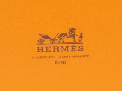 Ensemble de 10 cartonnages HERMES pour carrés...
