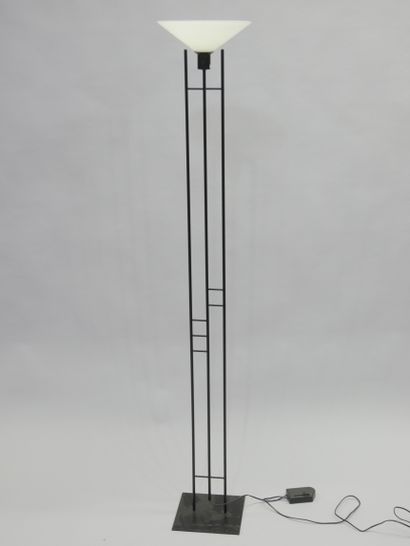 OPTELMA SUISSE
Lampadaire à éclairage halogène.
La...
