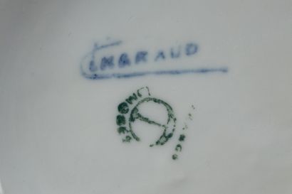 THARAUD
Vase pansu à col renflé en porcelaine...