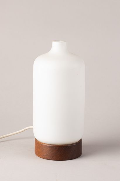 TRAVAIL SCANDINAVE DES ANNEES 1960
Lampe...