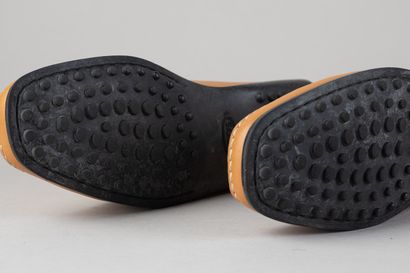 TOD'S
Paire de moccasins femme en 35
(très...