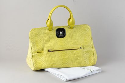 LONGCHAMP
Sac porté main en cuir jaune fluo...