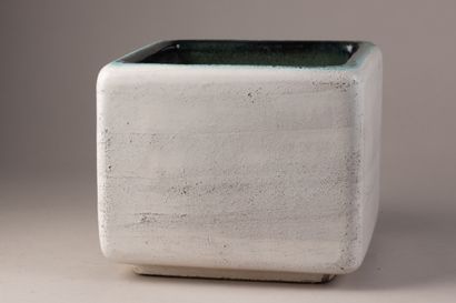 GEORGES JOUVE (1910-1964)
« Cache-pot quadrangulaire...
