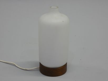 TRAVAIL SCANDINAVE DES ANNEES 1960
Lampe...