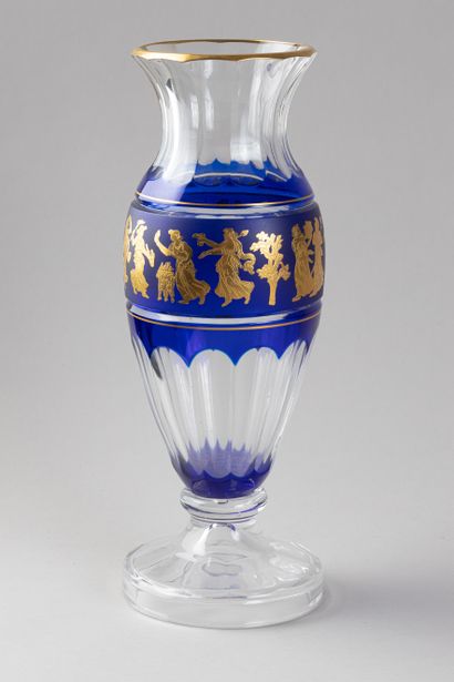 CRISTAL DE BOHEME ATTRIBUE A MOSER KARLSBAD
«...