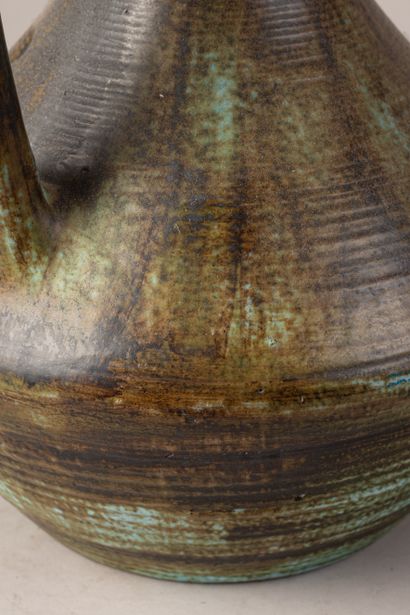 H. RAUDE (XXe)
Grand vase soliflore à une...