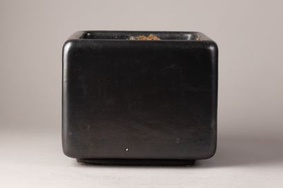 GEORGES JOUVE (1910-1964)
« Cache-pot quadrangulaire...