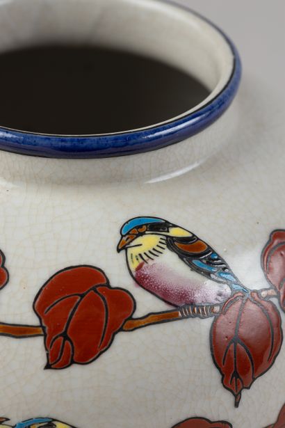 LA LOUVIERE and KERALOUVE enamels
2 small...